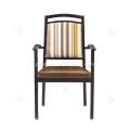 Cadeiras de jantar de madeira de estilo minimalista modernas